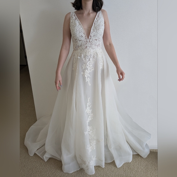 Pronovias Wedding Gown